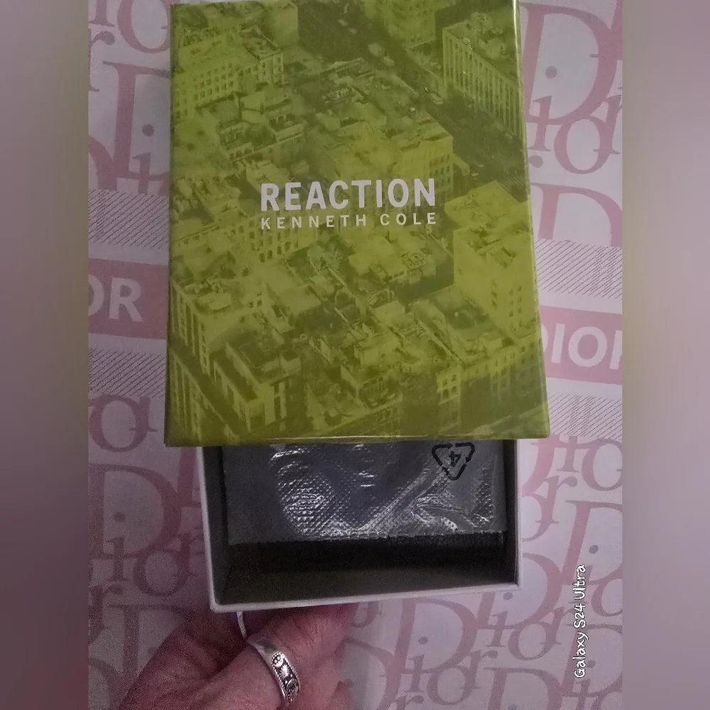 Kenneth Cole Reaction Blk Wallet NIB